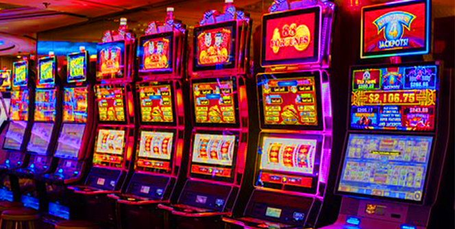 Slot bertema pelukis langit gelap